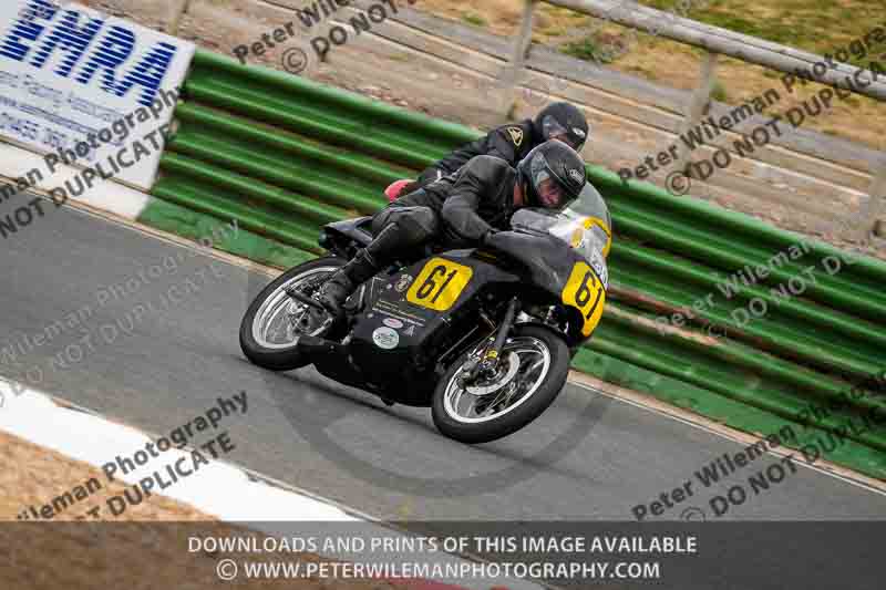 Vintage motorcycle club;eventdigitalimages;mallory park;mallory park trackday photographs;no limits trackdays;peter wileman photography;trackday digital images;trackday photos;vmcc festival 1000 bikes photographs